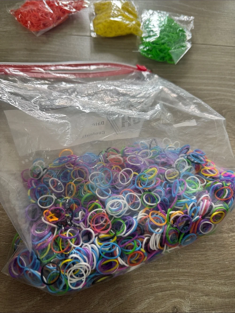 Assorted Rainbow rainbow loom bands